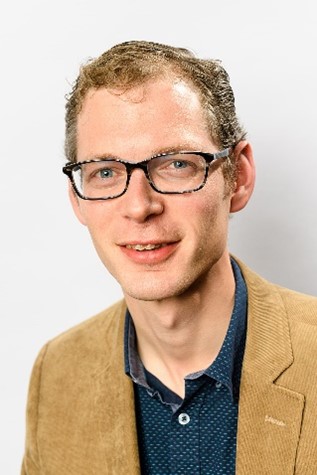 dr. van de Kamp